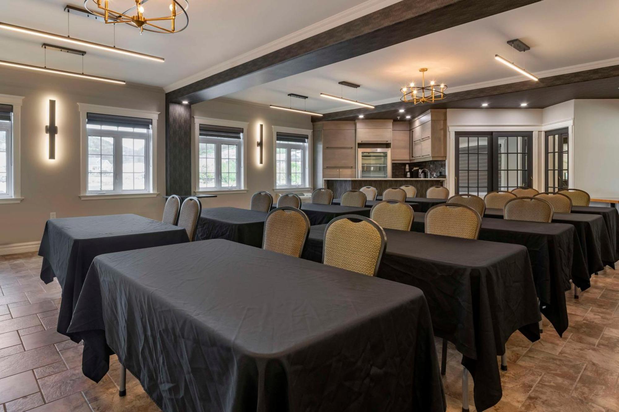 Best Western Plus Edmundston Exterior foto